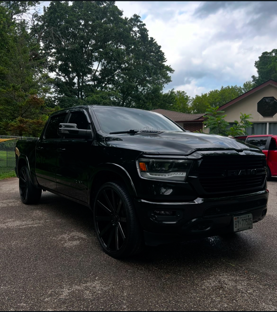 Professional car detailing service in Toronto - Luxury vehicle exterior detailing